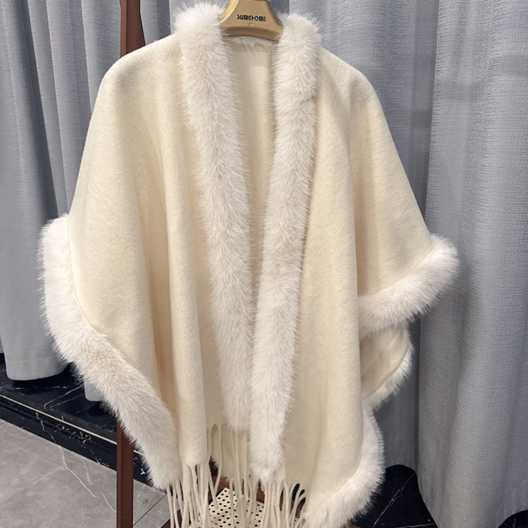 Donna Lia | Elegant Kappe med Pelskant