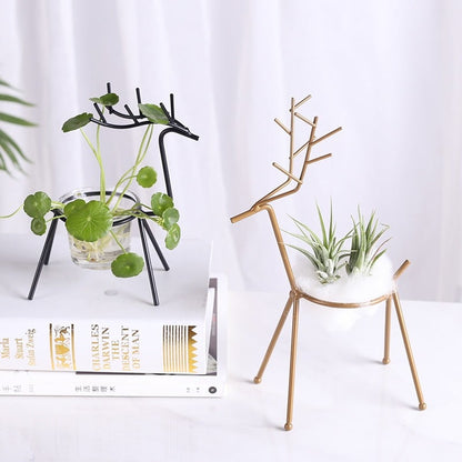 Reindeer™ – Moderne Juledekoration i Metal til Planter og Lys